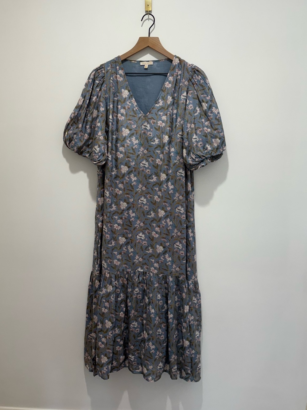 Anna Cate Women’s V-Neck Floral Dress
